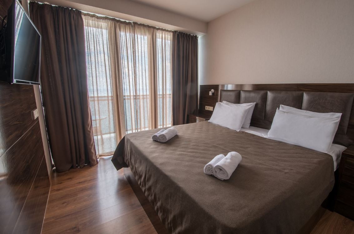 rooms-deluxe-suite
