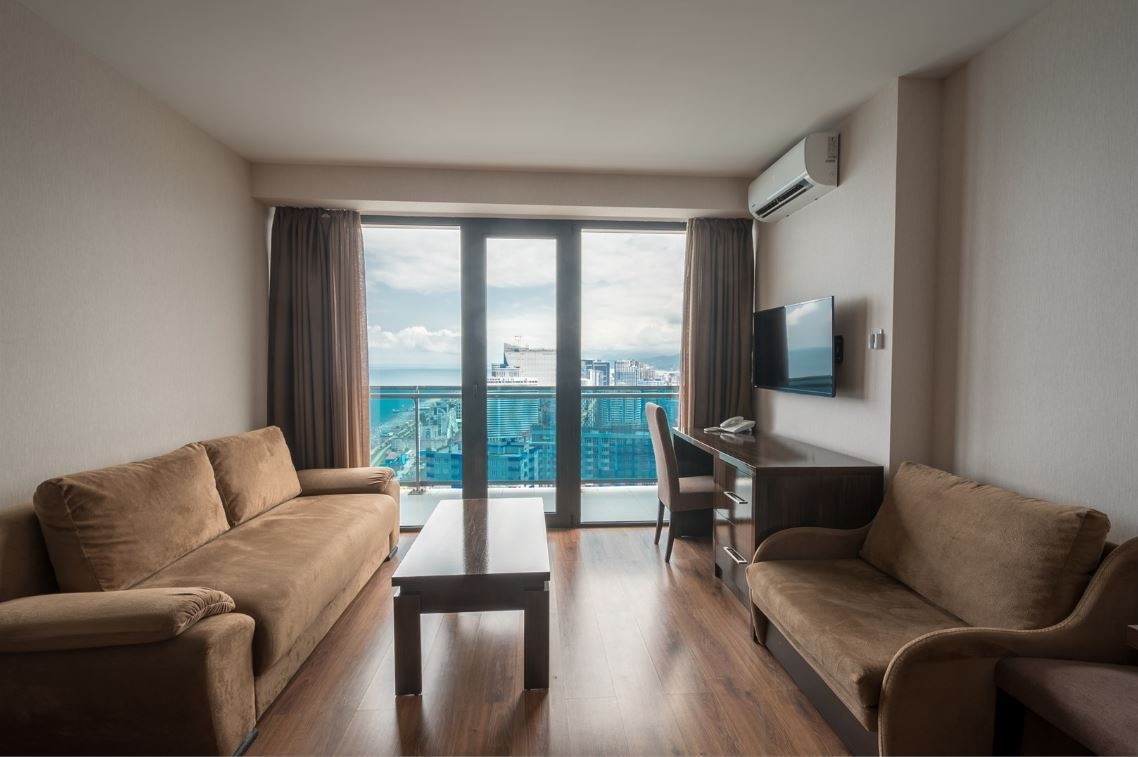 rooms-deluxe-suite