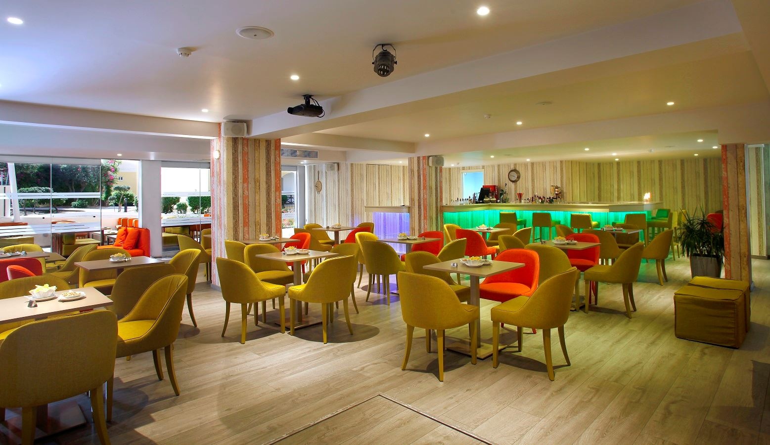 bars-le-repos-bar