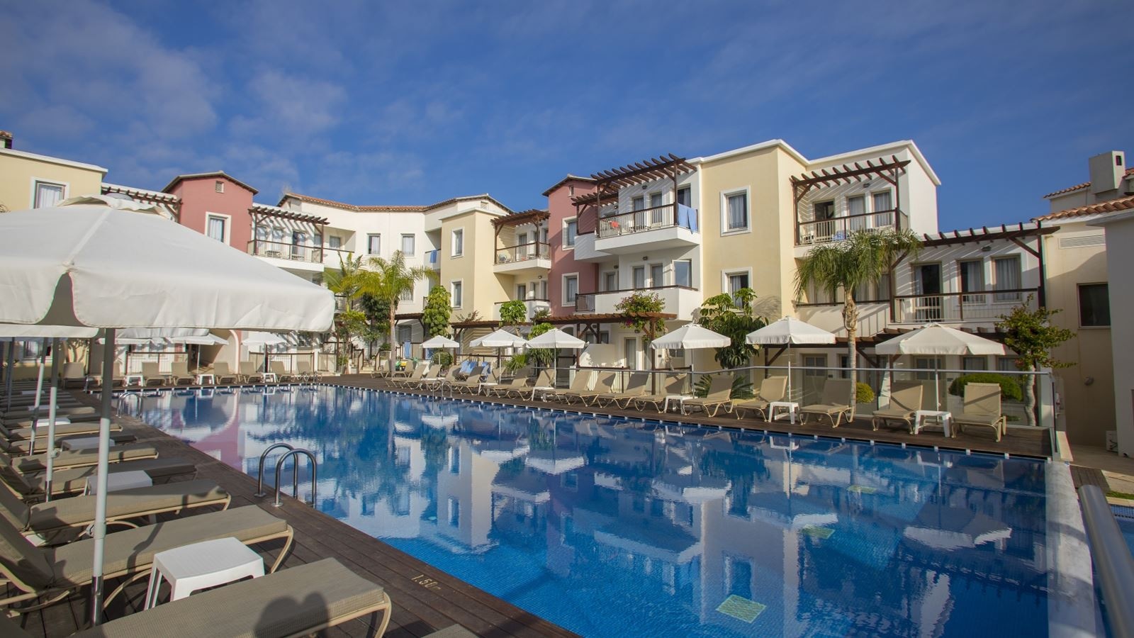 pools-outdoor-pool