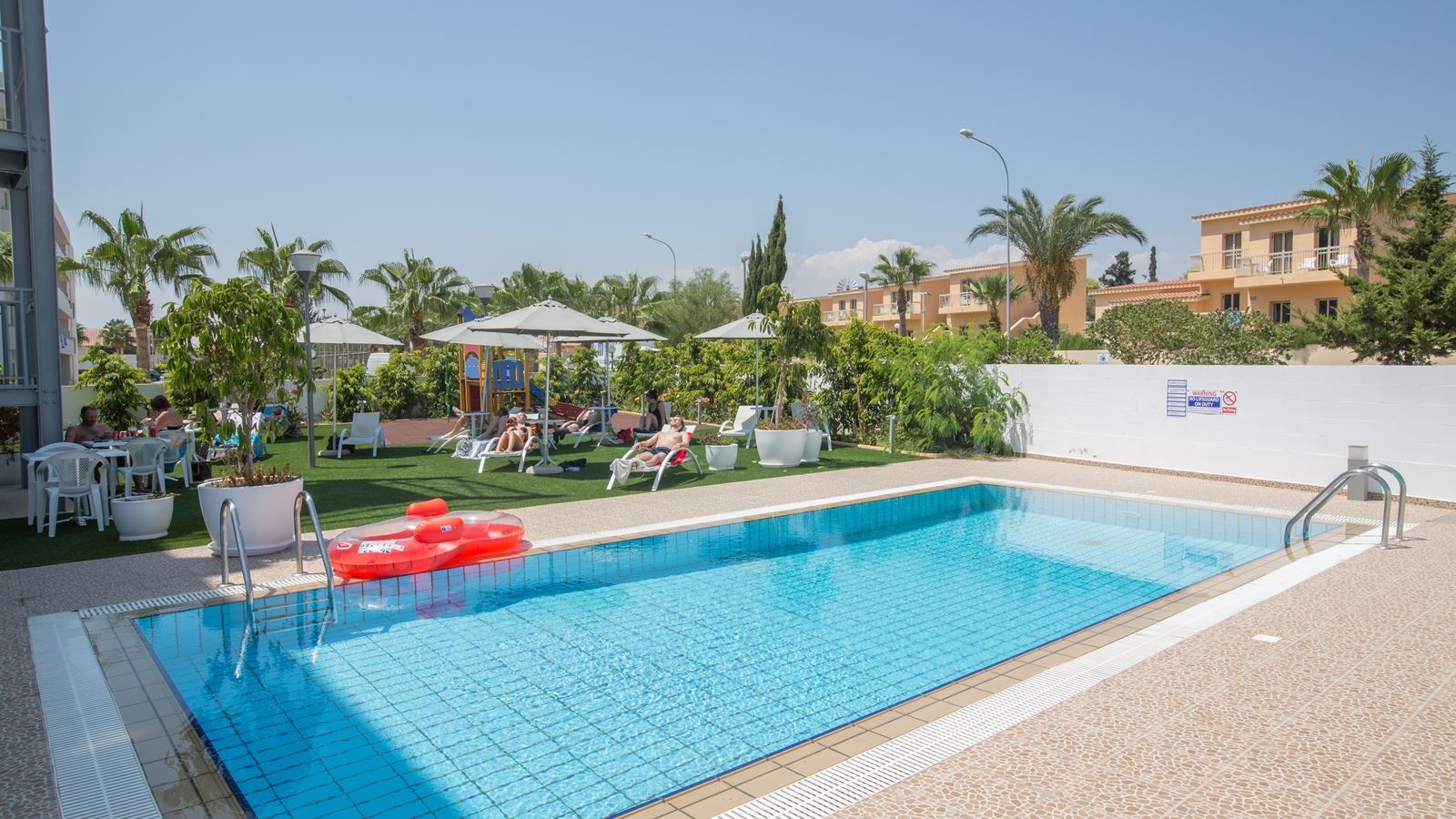 pools-outdoor-pool