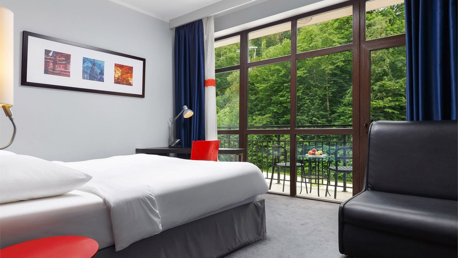 rooms-family-balcon
