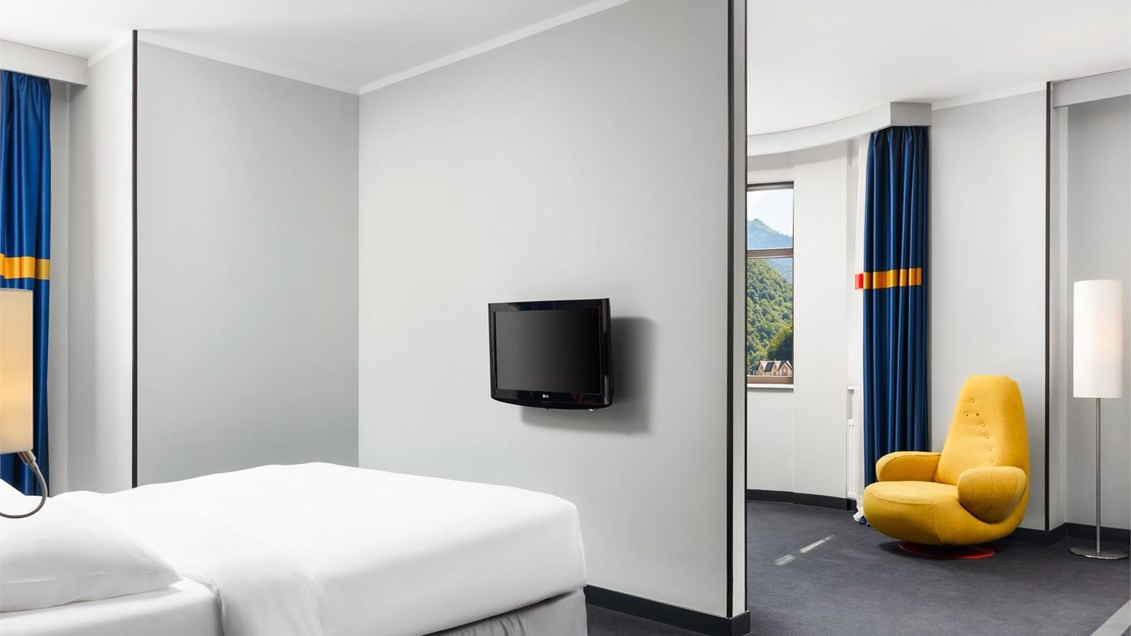 rooms-junior-suit