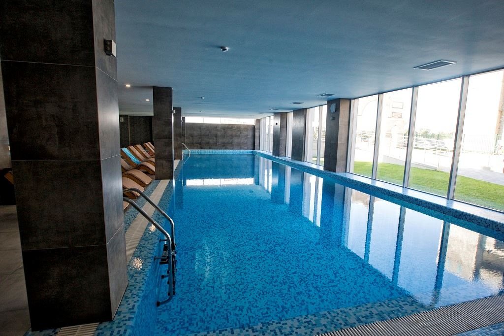 pools-indoor-pool
