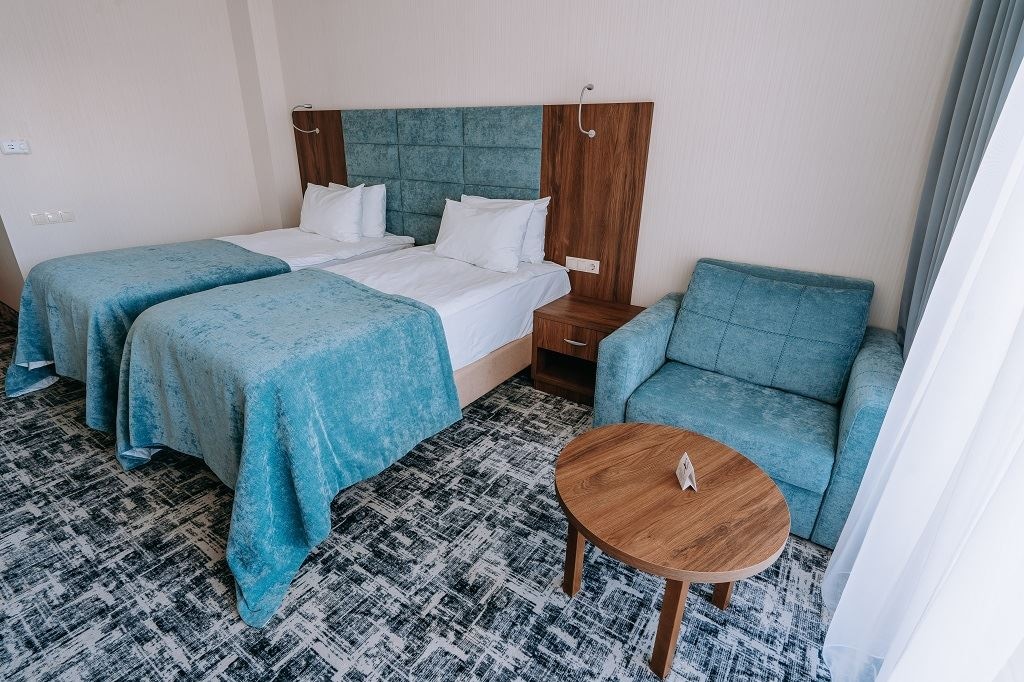 rooms-family-room
