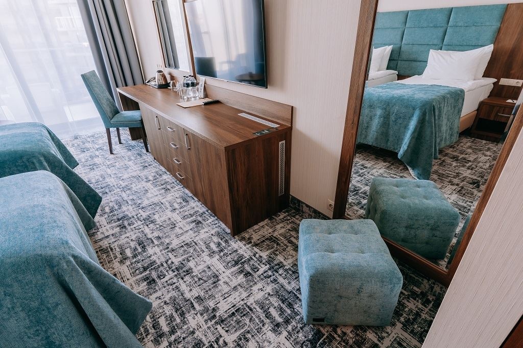 rooms-family-room