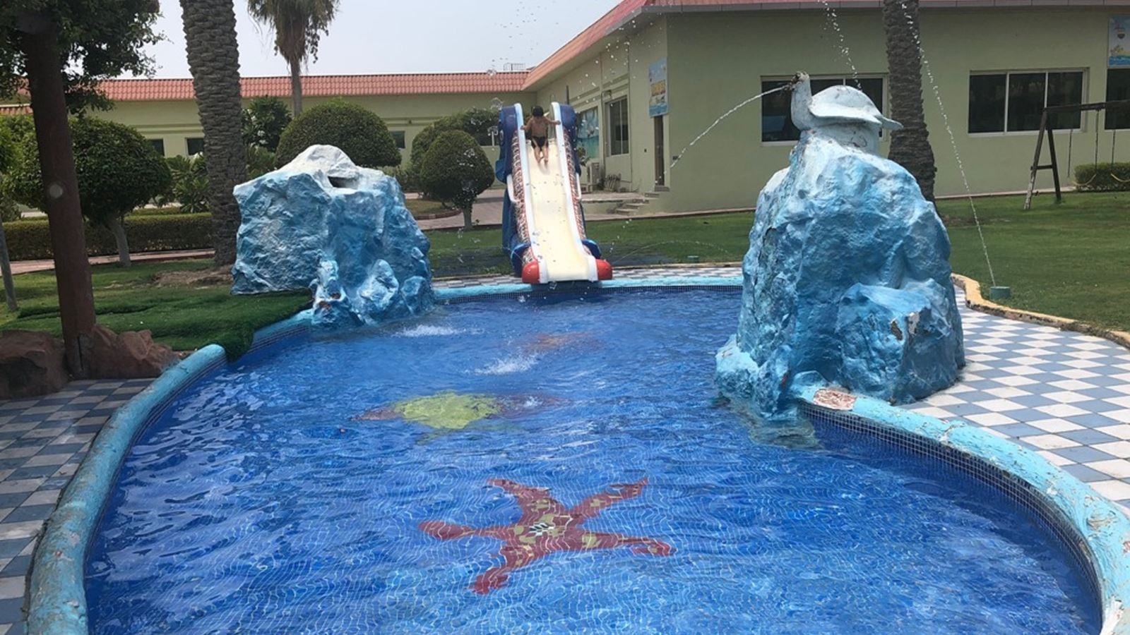 pools-outdoor-pool