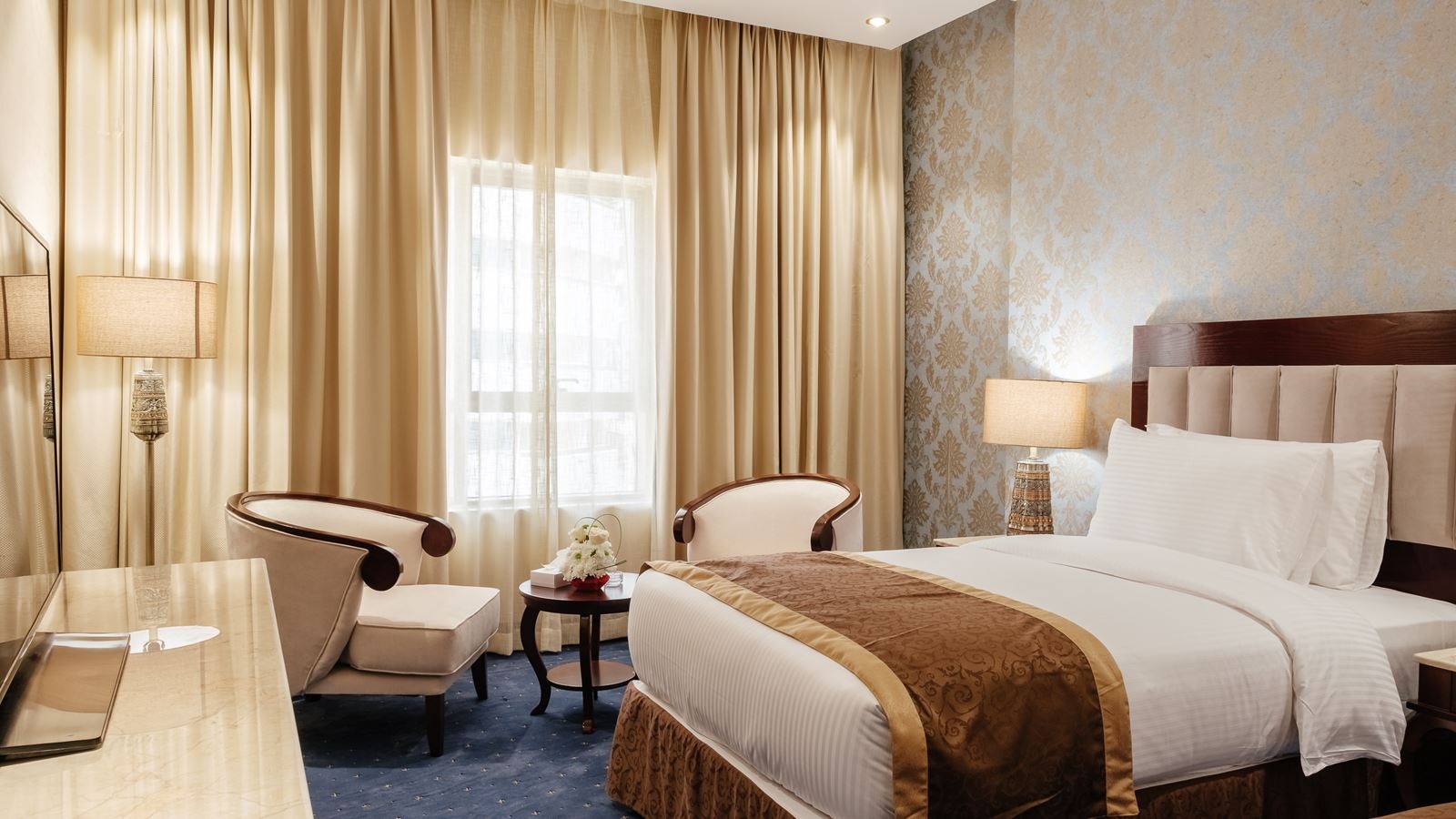 rooms-deluxe-room