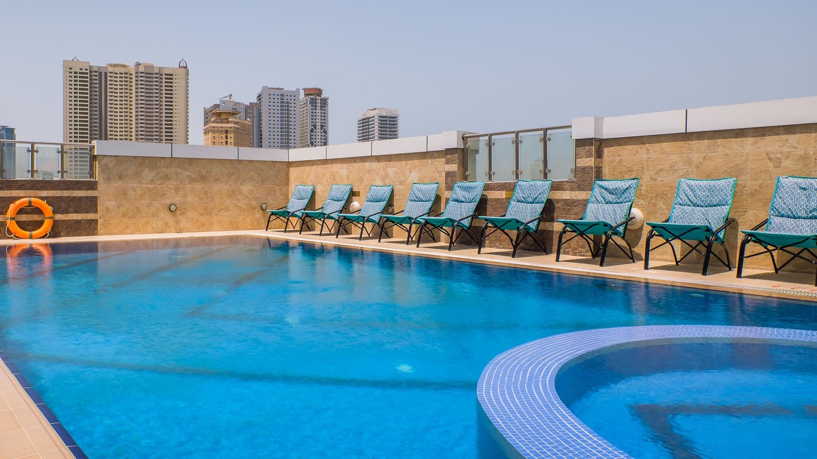 pools-outdoor-pool