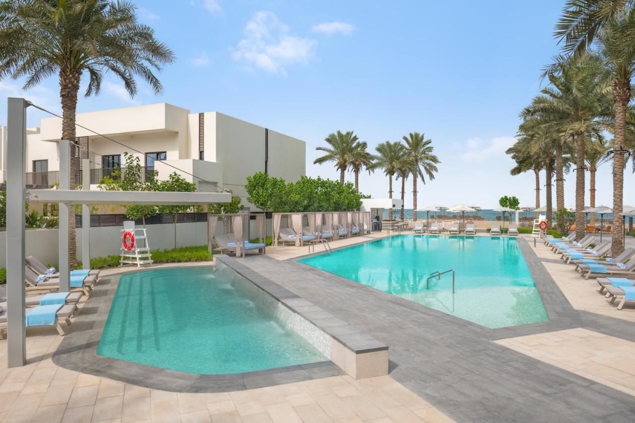 pools-outdoor-pool