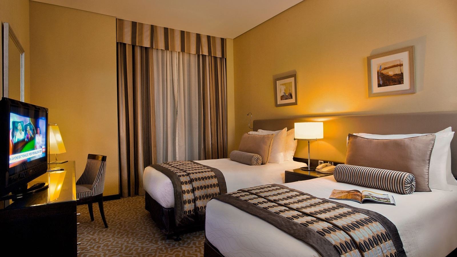 rooms-deluxe-room