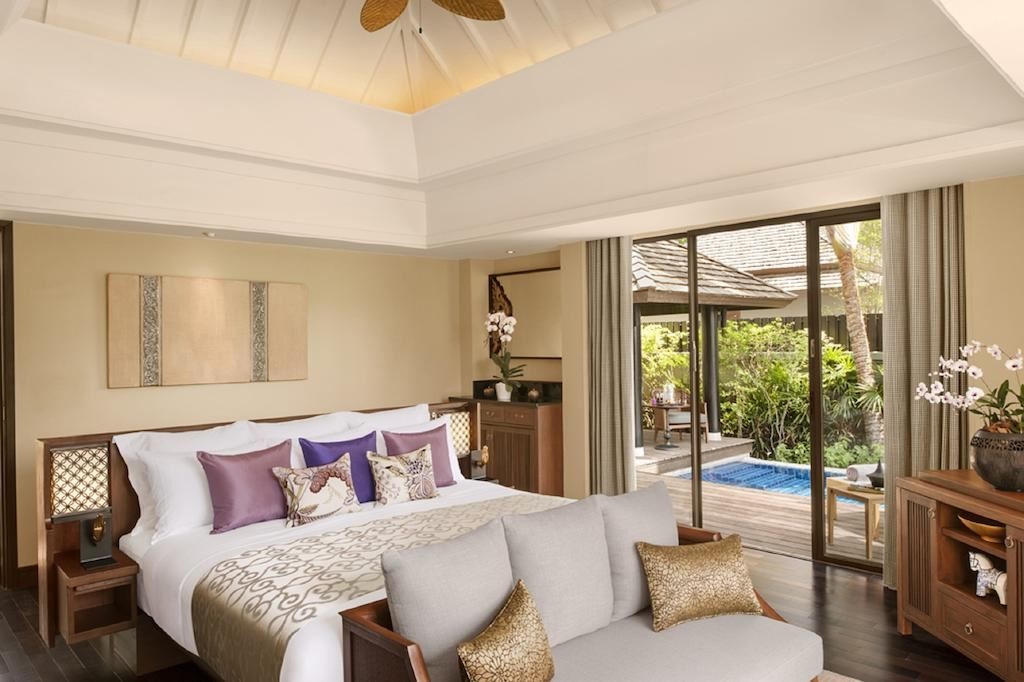 rooms-sala-pool-villa