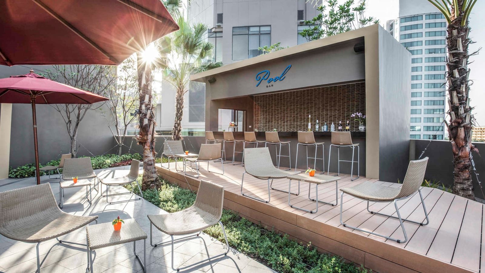 bars-m-lounge