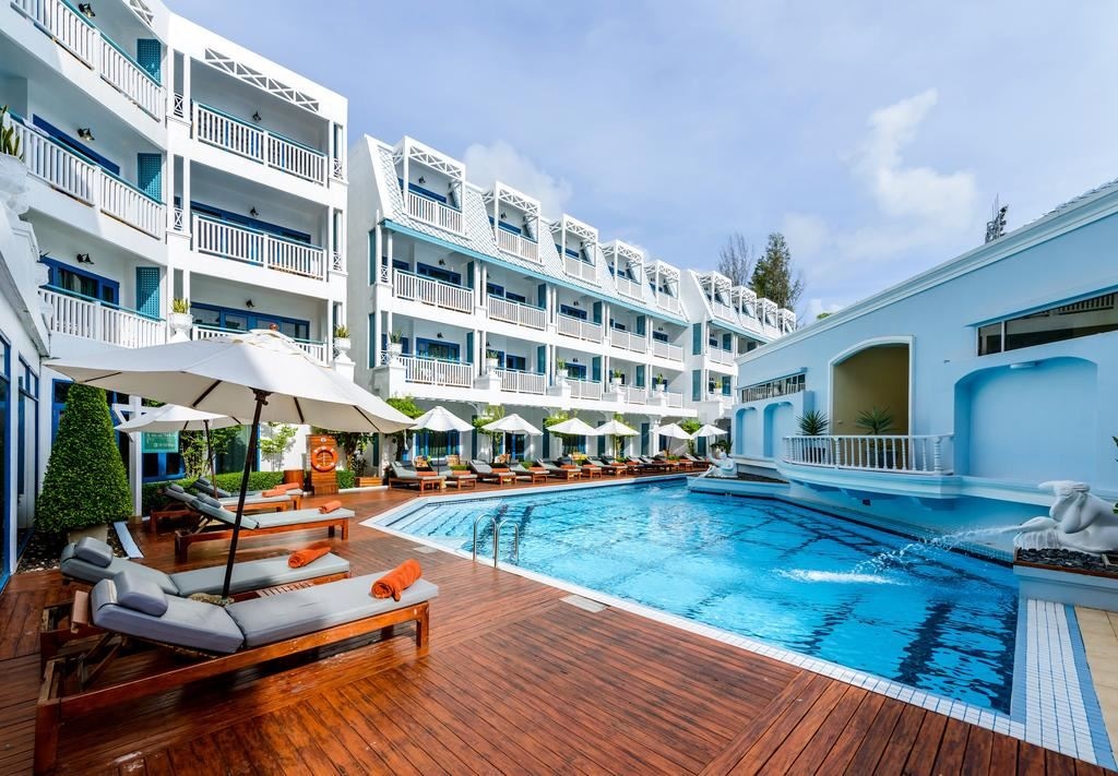 pools-outdoor-pool