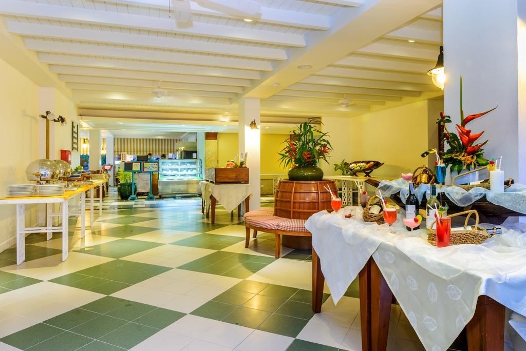 restaurants-maneekram-restaurant