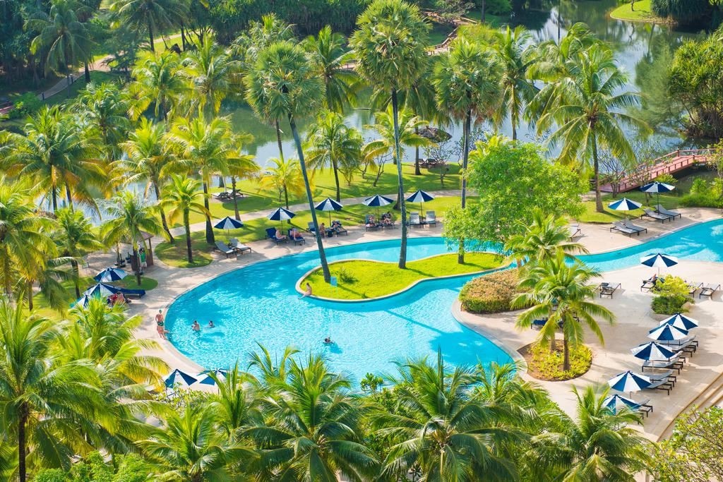 pools-outdoor-pool