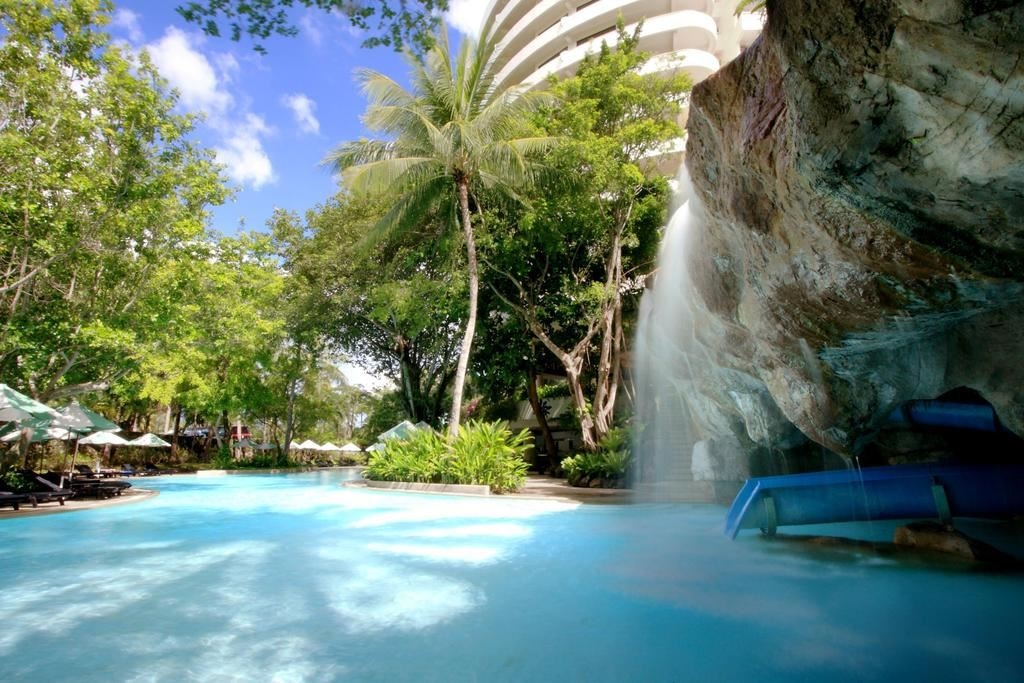 pools-outdoor-pool