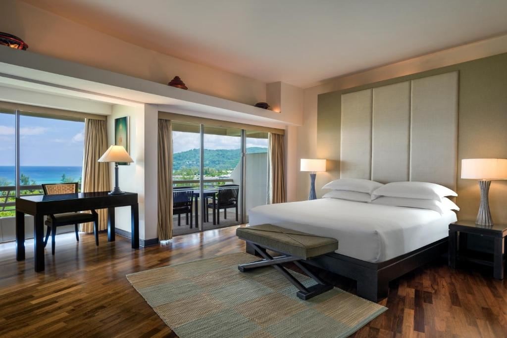 rooms-executive-suite