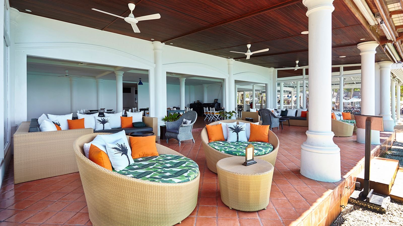 bars-beach-bar
