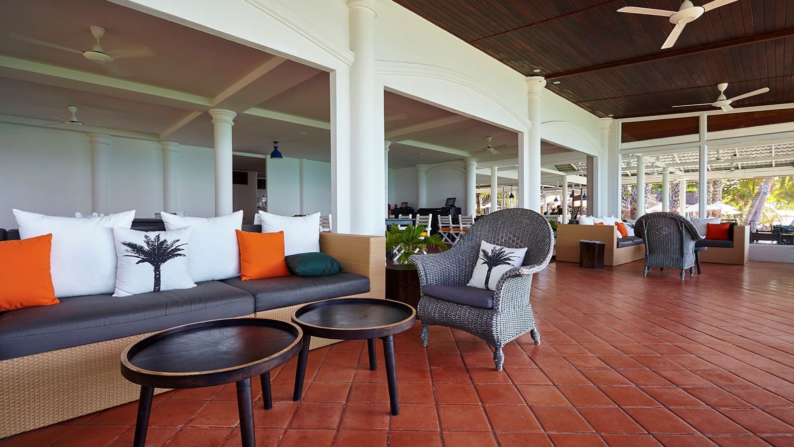 bars-beach-bar