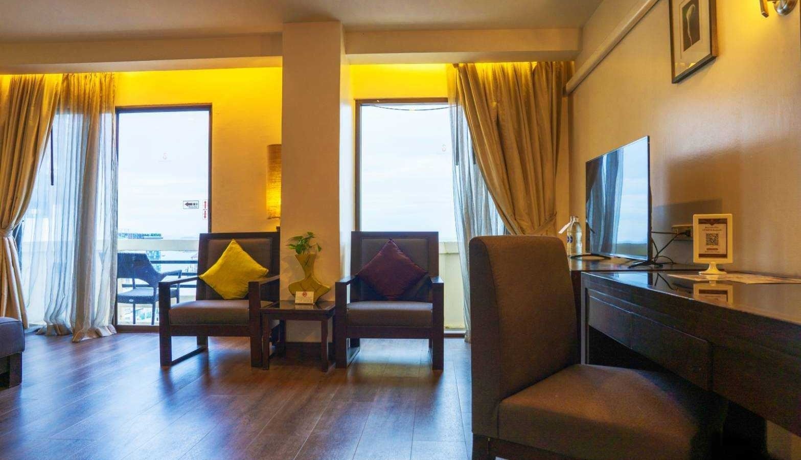 rooms-deluxe-room
