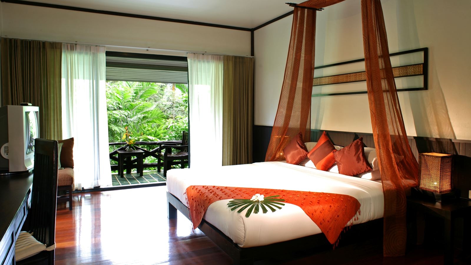 rooms-superior-room
