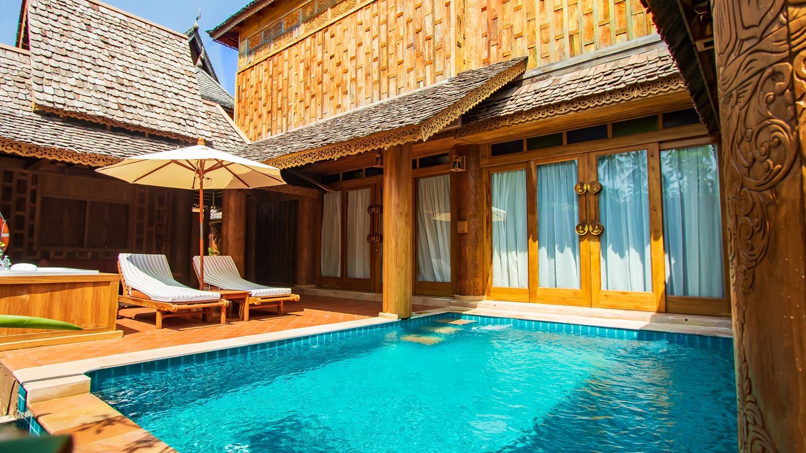 rooms-garden-pool-villa-child-sharing-bed
