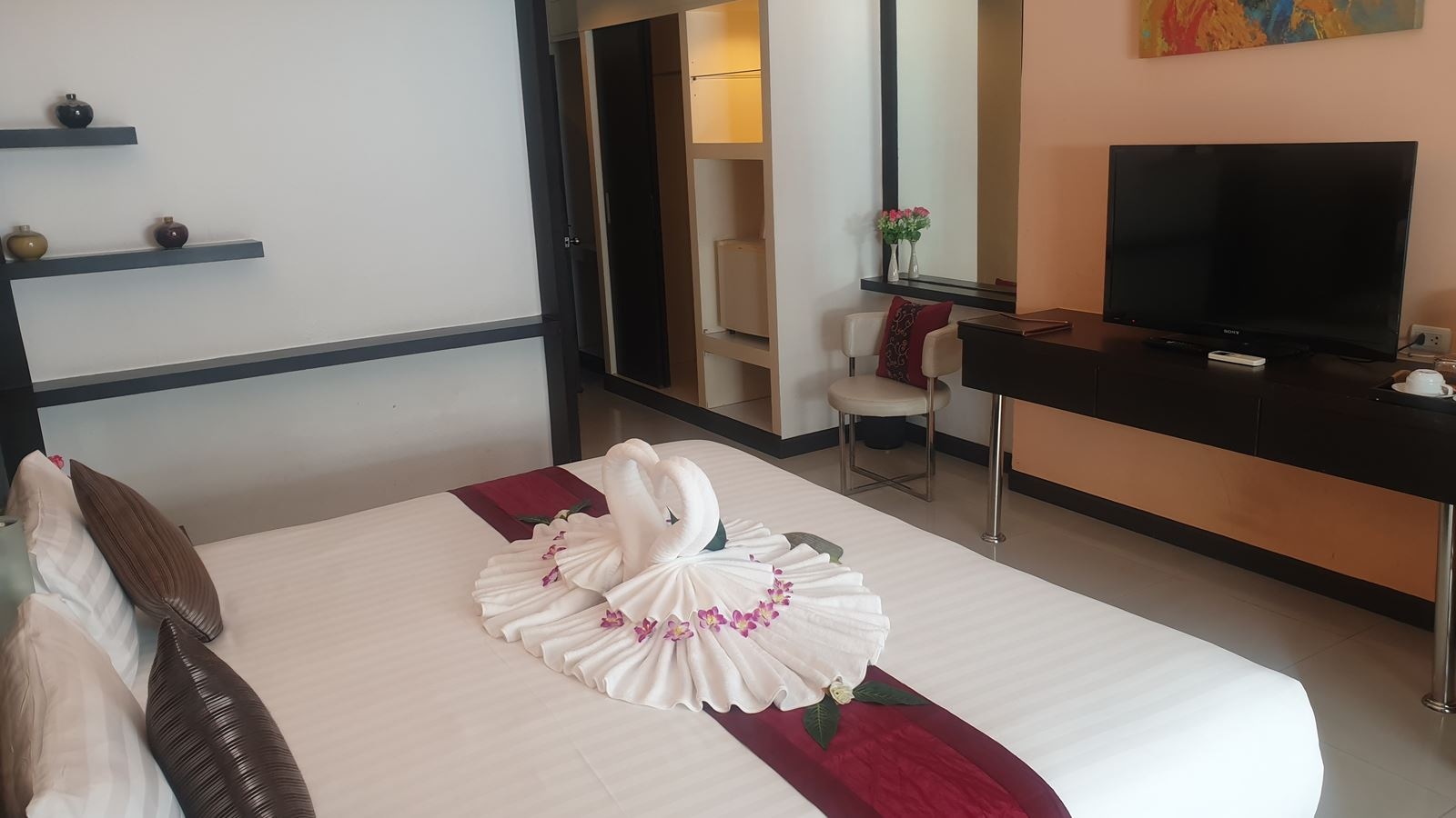 rooms-superior-room