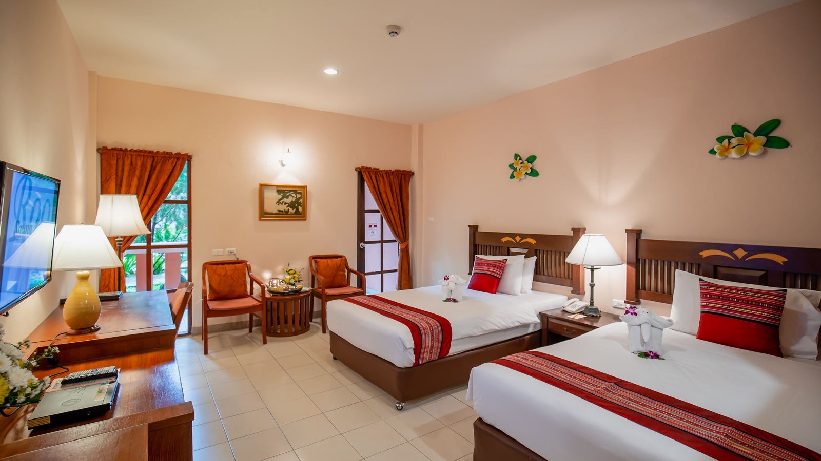 rooms-deluxe-room
