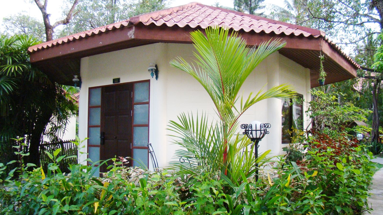 rooms-cottage-room