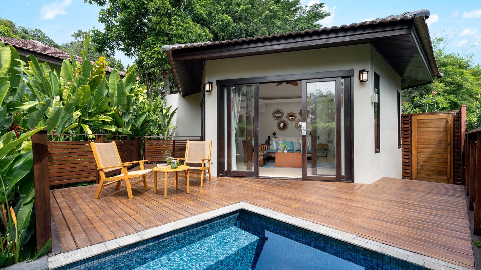 rooms-pool-villa
