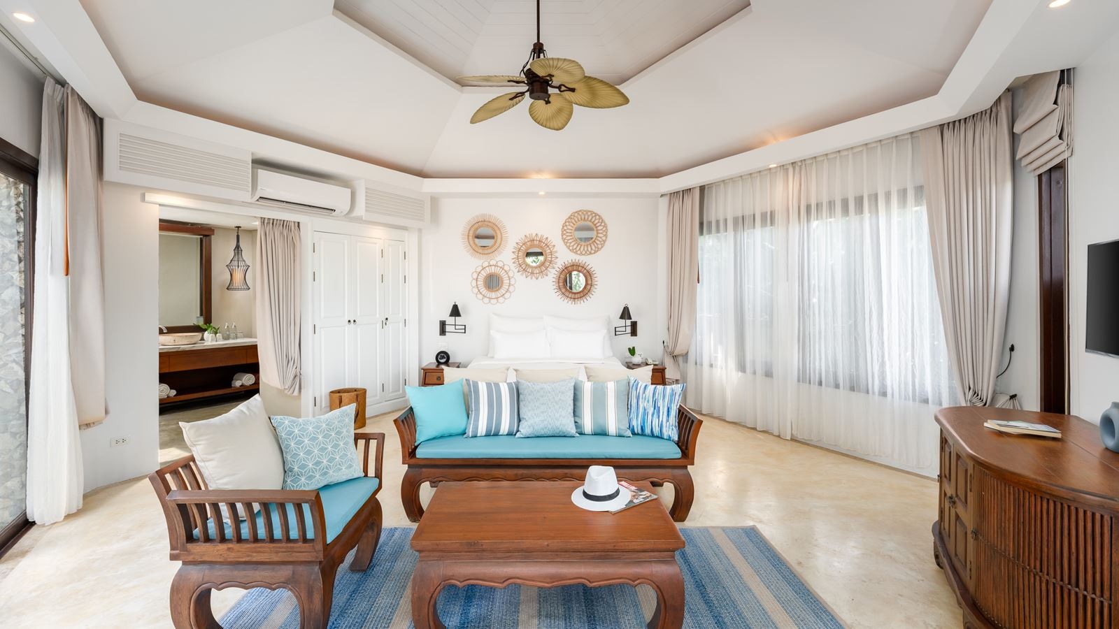 rooms-pool-villa