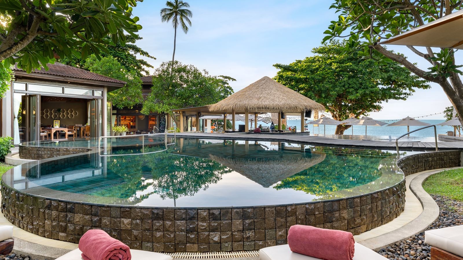 pools-outdoor-pool