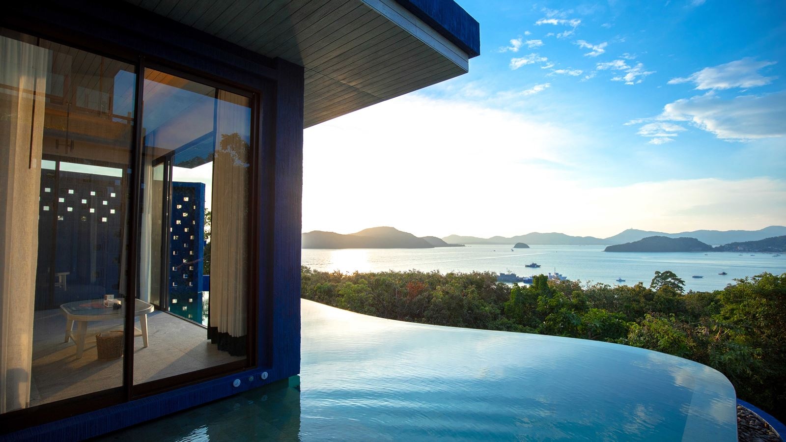 rooms-1br-luxury-residential-pool-villa