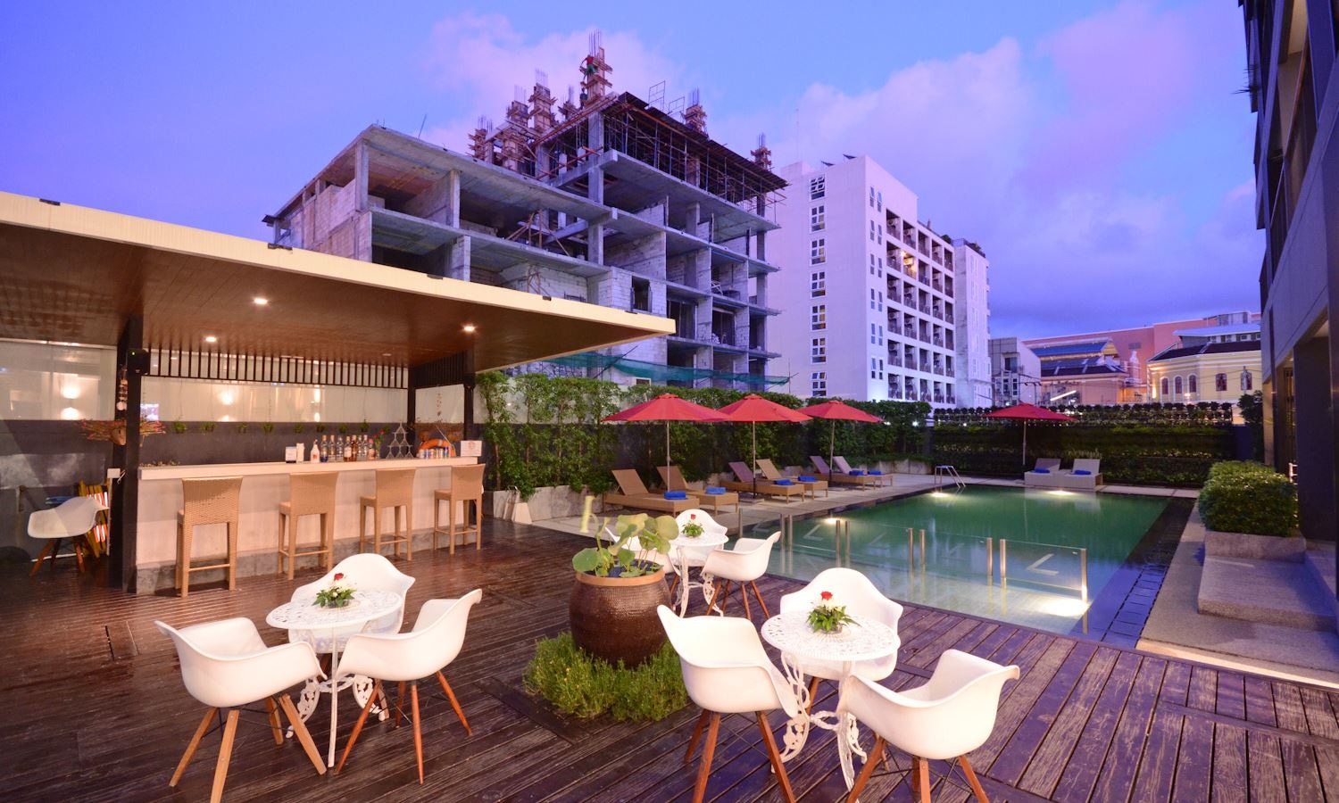pools-outdoor-pool