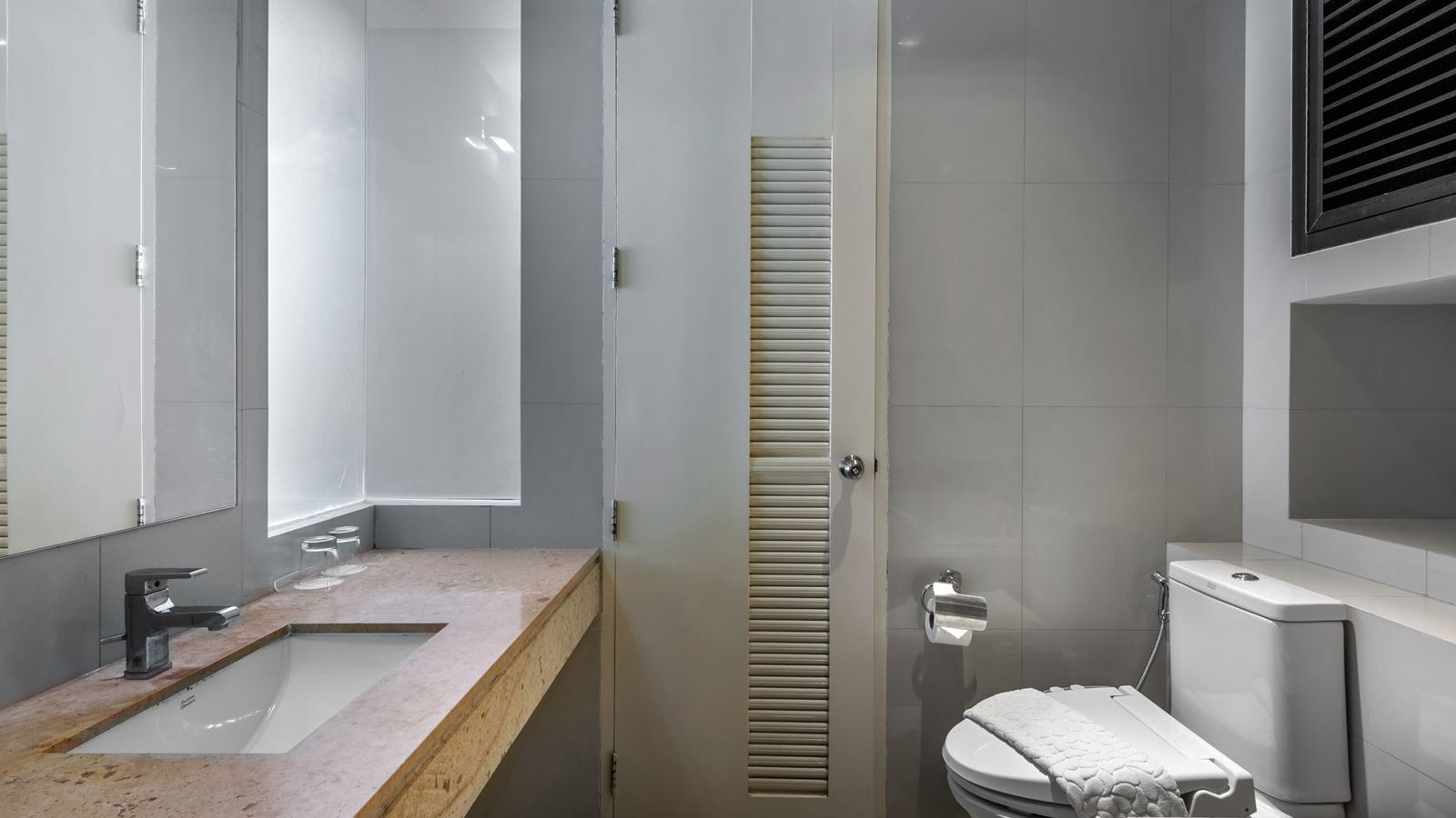 rooms-view-pent
