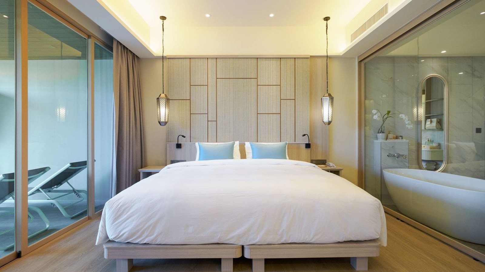 rooms-pool-suite