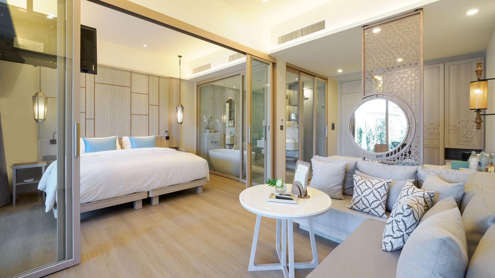 rooms-pool-suite