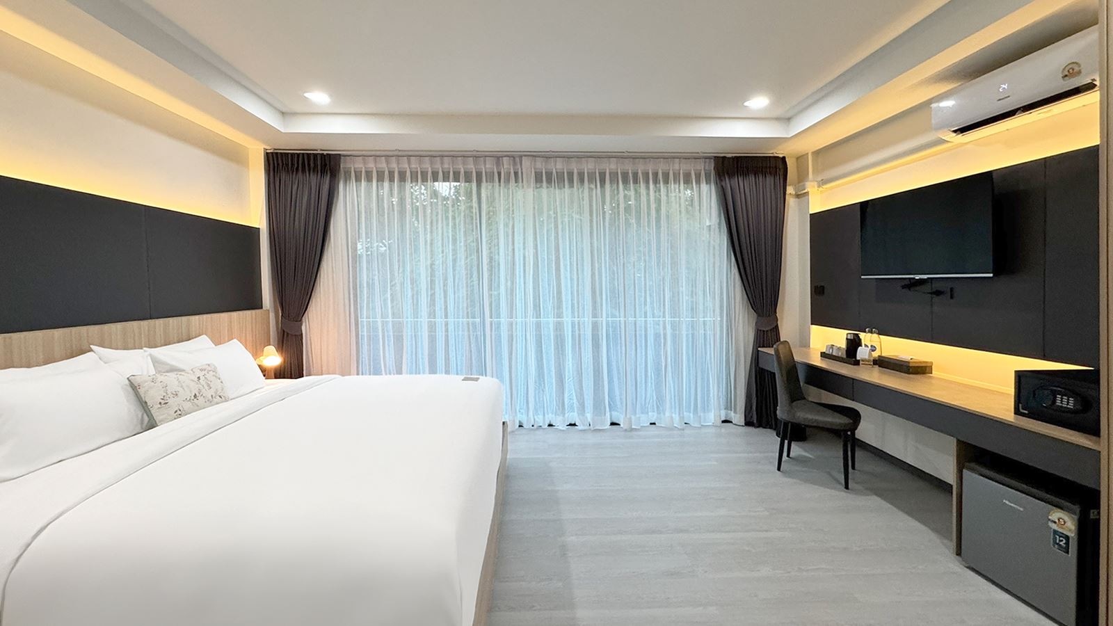 rooms-standard-room