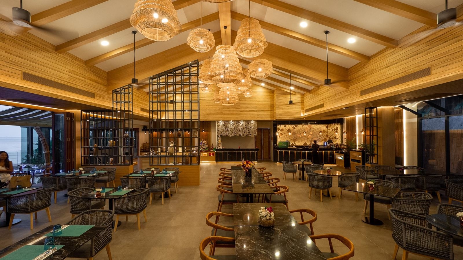 restaurants-sai-bistro--bar