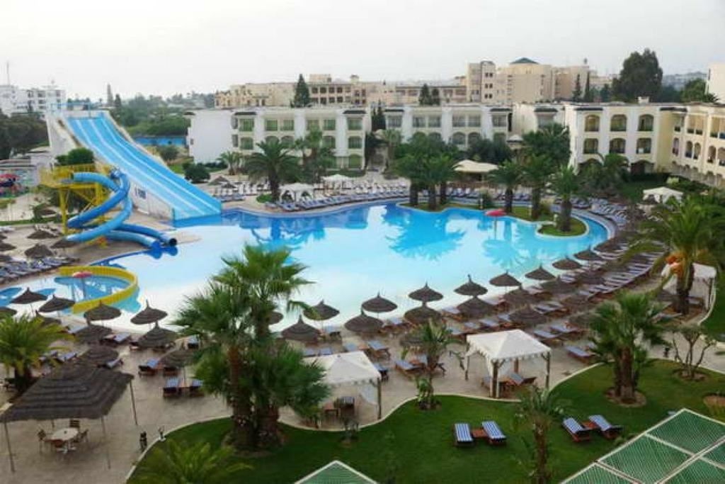 pools-outdoor-pool