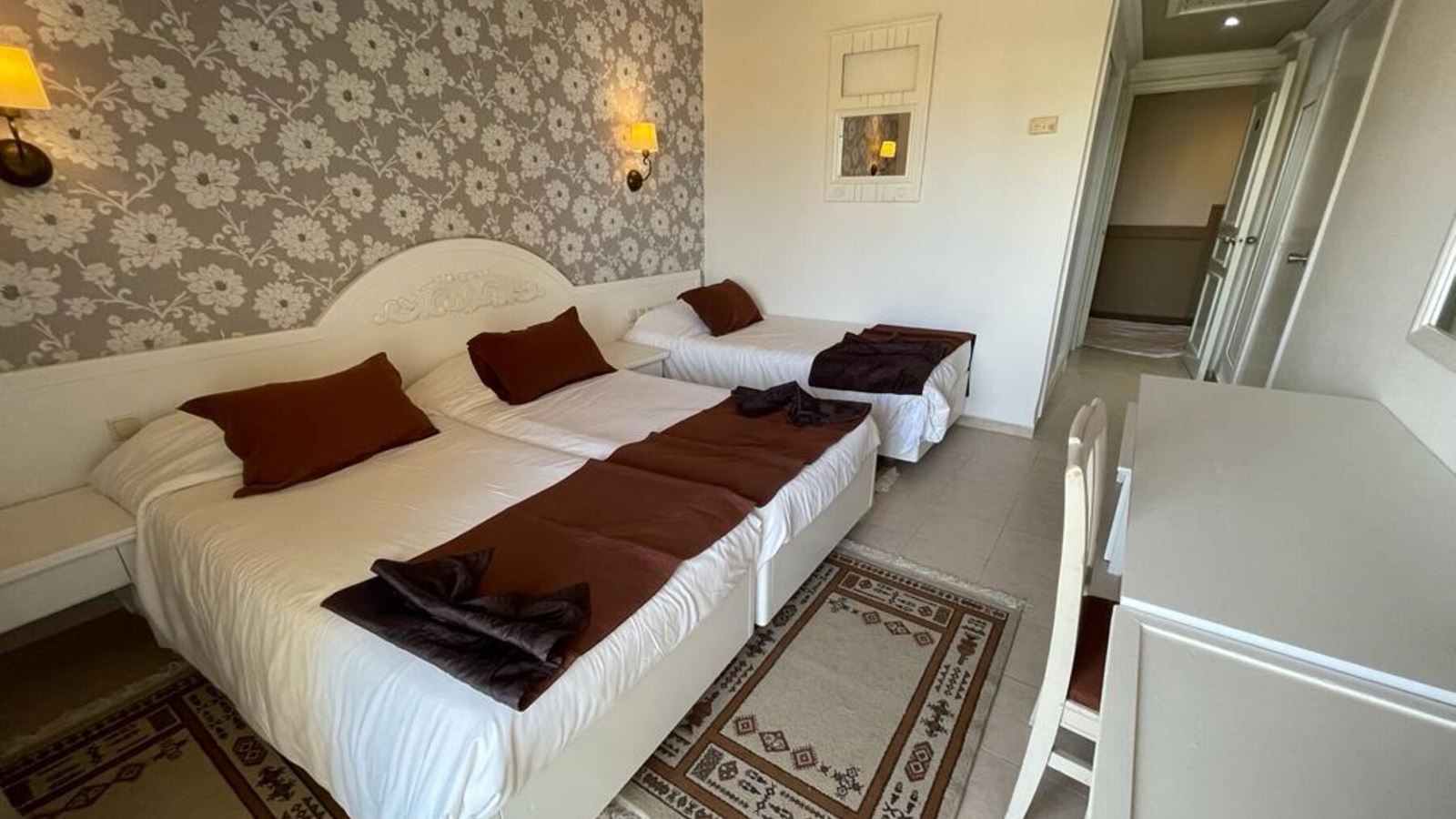 rooms-room-quad