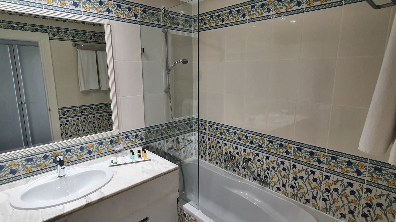 rooms-room-standard