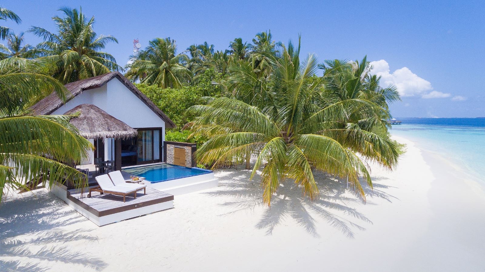 rooms-beach-pool-villa