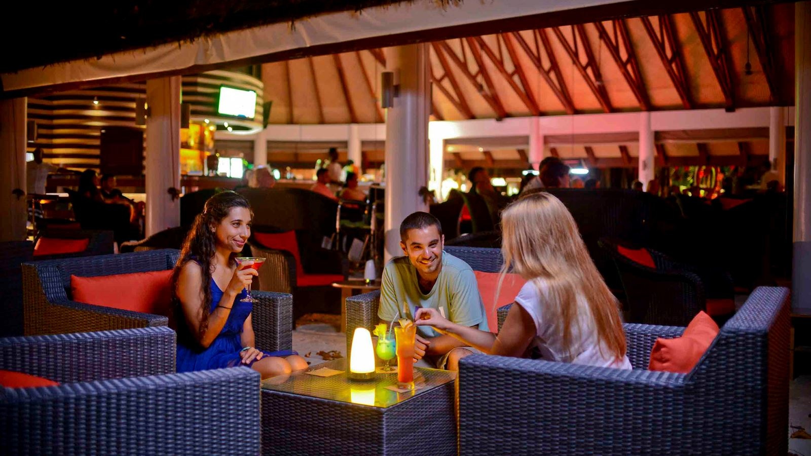 bars-sand-main-bar
