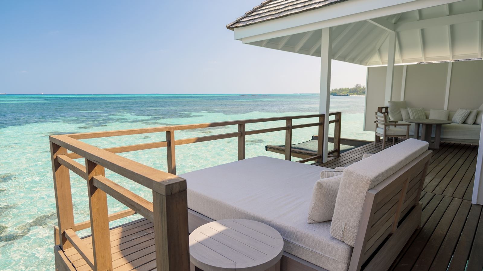 rooms-water-villa