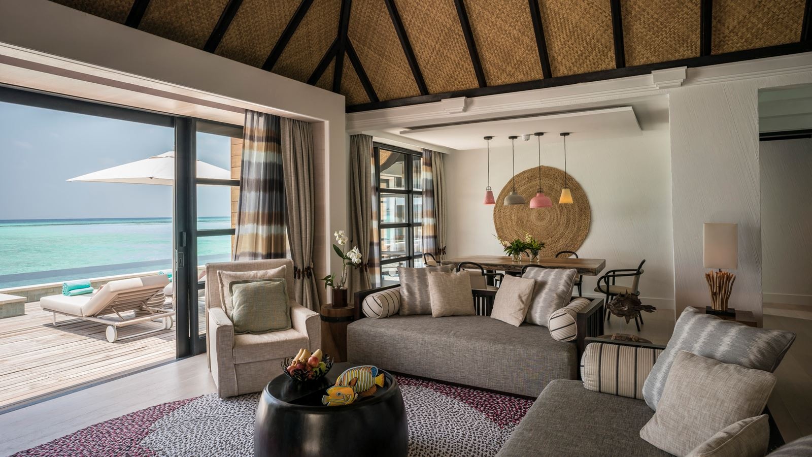 rooms-three-bedroom-water-suite-with-pool