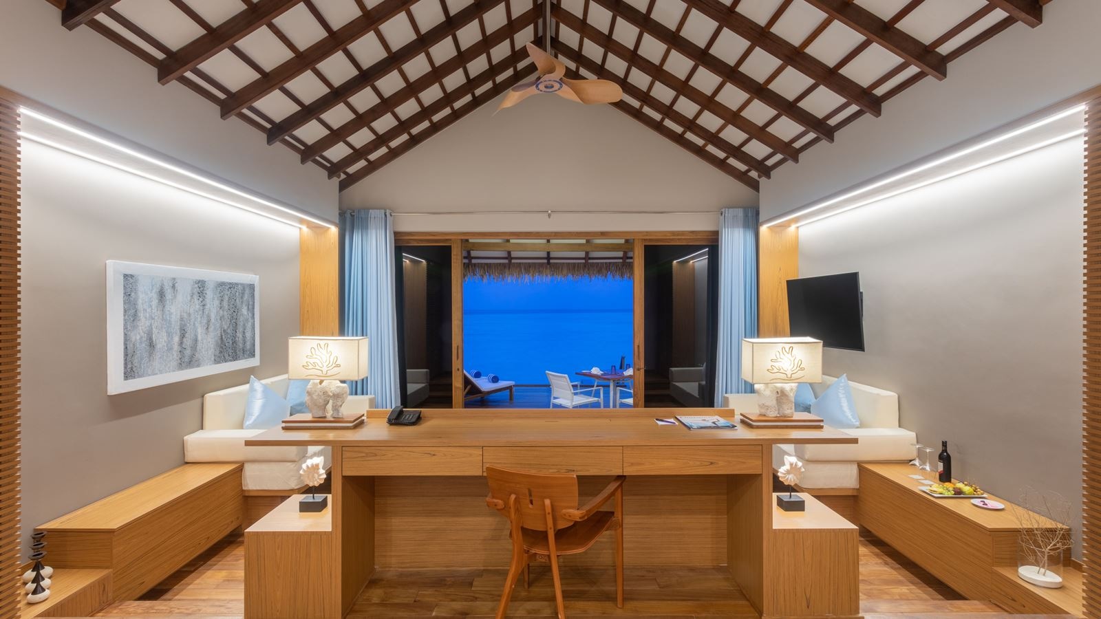 rooms-sunset-water-bungalow-with-jacuzzi