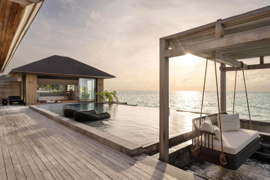 rooms-tranquil-aqua-water-pool-villa