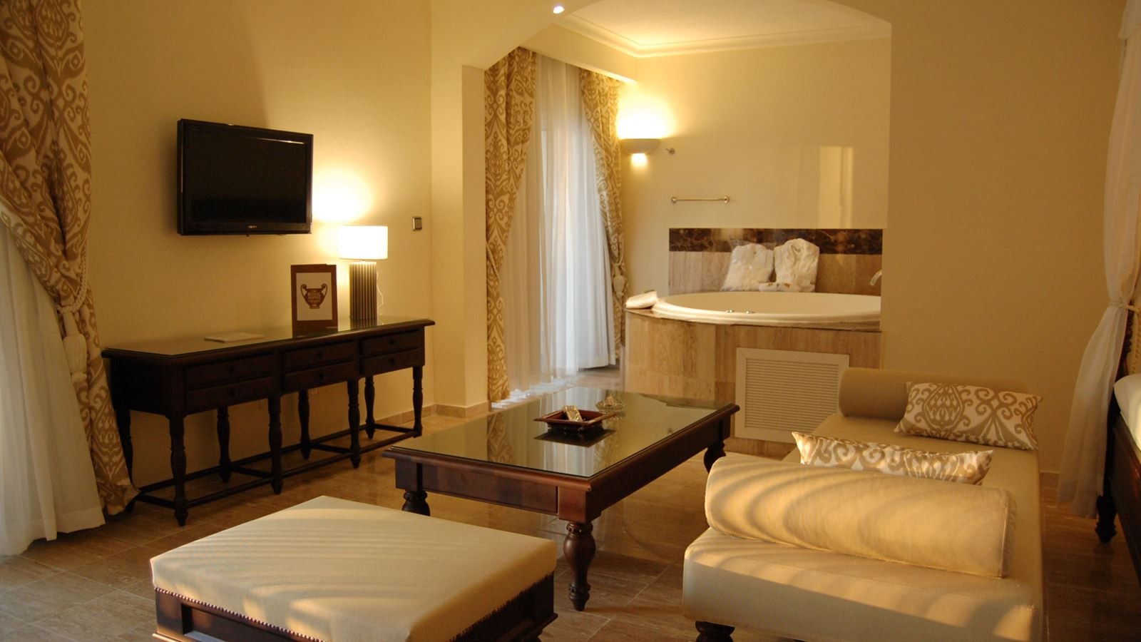 rooms-romance-suite